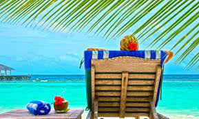 Divers Activities At Our Maldives Luxury Beach Resort Escape To Royal Island Resort Spa For Stunning Luxury Beach Resorts Maldives Beach Resort Island Resort