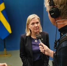 Då kan du följa skribenter, ämnen och ta del av våra nyhetsbrev. Regeringen Lagger Fram Krispaket For 300 Miljarder Inga Specifika Atgarder For Reseindustrin Travel News