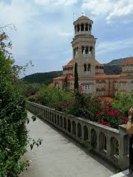 Nectarie a fost un mare apărător al credinței, scriind foarte multe cărți pe această temă, totuși calitatea sa cea mai mare a fost minunate și pline de înțelepciune cuvintele sf. Insula Eghina È™i MÄƒnÄƒstirea Sf Nectarie Trogadas Travel