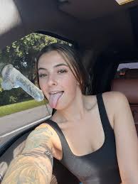 TW Pornstars - Megan. Twitter. Do you think the cars that passed by cared?.  7:57 PM - 14 Sep 2022 HD phone wallpaper