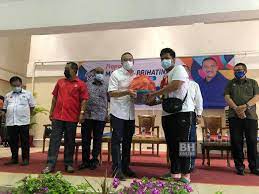 Sambil menekankan bahawa keselamatan mereka adalah penting, pesuruhjaya tinggi malaysia di india, datuk naimun ashakli mohammad menggesa rakyat malaysia supaya mendaftar di pejabatnya di delhi atau pejabat konsulat jeneral di chennai atau mumbai. Lantikan Pesuruhjaya Tinggi Malaysia Ke Singapura Dalam Proses