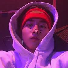 Namanya azzam, bisnisnya pernah dapet omzet sampai kurang lebih 10 jutaan. Stars Kim Peeterhan Profil Pinterest