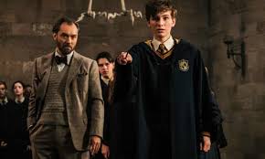 Support lumos for a chance to meet the cast of fantastic beasts: Fantastic Beasts The Crimes Of Grindelwald Review Jude Law S Dumbledore Shines Fantastic Beasts The Crimes Of Grindelwald The Guardian