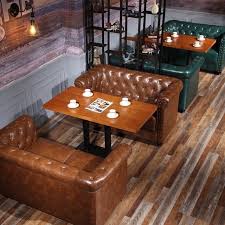 Disfruta de un ambiente acogedor, excelente servicio y la mejor comida en sofá café. Beautiful Cafe Arrangement With Leather Chesterfield Sofa For Perfect Comfort With Feel Of Lux Industrial Style Furniture Sofa Styling Vintage Industrial Decor