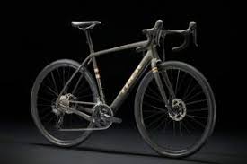 De 2021 Line Up Van De Trek Checkpoint Gravelbike Racefietsblog Nl In 2020 Fietsen Matzwart Modellen