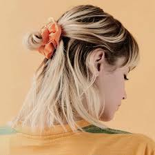 While short hair looks really cool, it has its problems. Pinterest Emmaloveridgee Hair Styles Short Hair Styles Short Hair Updo