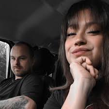 Best fish store in northern Indiana? Indy is the furthest south I'm willing  to drive. New to the hobby and looking for a trustworthy fish store