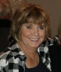 Donna Elaine's Instagram, Twitter & Facebook