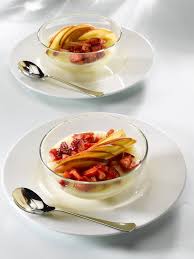 Semoule Au Lait Aux Fraises Et Peches Un Dessert Simple Facile Et Delicieux Recette Recettes De Cuisine Semoule Alimentation