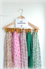 Ein Kleiderbugel Und Gardinenringe Ergeben Zusammen Einen Tuchhalter Kleiderbugel Mobel Selber Bauen Tuchhalter