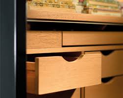 90.000 stichwörter und wendungen sowie 120.000 inflections of 'schublade' (nf): Gerber Humidor Schubladen Aromatische Trennung Exklusiver Sorten
