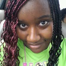 Earlene Tillman's Instagram, Twitter & Facebook