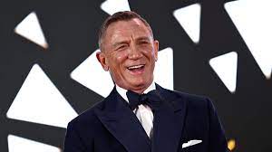 Daniel Craig receives the same royal honor as James Bond