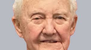 Scott Wenger's Instagram, Twitter & Facebook