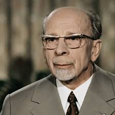 Walter Ulbricht: „Er war der Einzige, der den Sowjets widersprochen hat.  Sogar Stalin.“