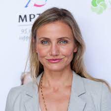 Cameron diaz herself admitted that she was super nervous to sing in her last project, 2014's 'annie.' but with the help of voice coaches and other pros, she was able to pull it off. Cameron Diaz Popsugar Me