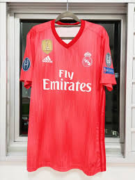 With the first shirt, the white colour is combined with the black of the logo, the spo. Real Madrid Champions League Jersey 2018