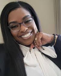 Melissa Suchovsky's Instagram, Twitter & Facebook