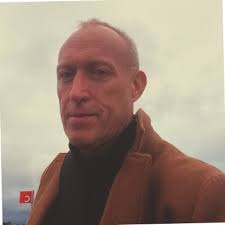 With Prof Julie Fitzpatrick, Chief Scientific Advisor to the Government of  Scotland at the EPSRC Key Partners meeting in Leeds. Fun fact: Julie was my  supervisor when I was a clinical scholar