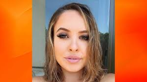 Slightly Odway: Ruby May V Teischa