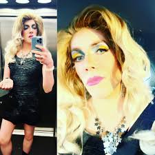 Daylight lighting can be such a drag… A lil look for Eurovision! 🎉