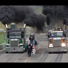Peterbilt Vs Kenworth lay it dow in this uphill semi drag race from Unc's  Fall Brawl 2023