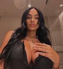 Former porn star Claudia Bavel issues public message to Iker ...