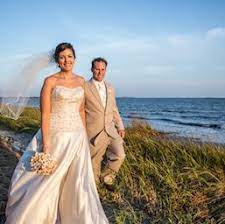 Small And Intimate Wedding Venues In Charleston South Carolina Usa Beach Waterfront Intimate Wedding Venues Small Intimate Wedding Venues South Carolina Beach Wedding