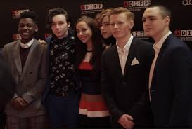 Fichier:Sing Street cast at Dublin International Film Festival.jpg ...