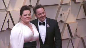 Самые новые твиты от melissa mccarthy (@melissamccarthy) melissa mccarthy and octavia spencer star in thunder force, saving netflix and the world on april 9. Oscars 2019 Melissa Mccarthy Rocks Pants Cape On Red Carpet Abc7 San Francisco