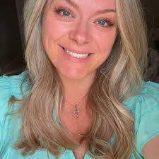 What organizations in Apopka/Orlando area offer volunteer opportunities for  foster youth?