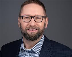 Kyle Niemann's Instagram, Twitter & Facebook