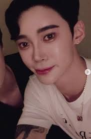 Contact 화장 잘먹는 꿀팁 on messenger. J0uhhv8or4fftm