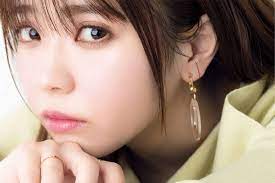 ピンクなセミツヤ肌で好感度の高い美人に 最新アイテムを使って最短で美肌を作る with online 講談社公式 恋も仕事もわたしらしく ツヤ肌 小林由依 ダラケ