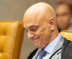 Julio Schneider 🇧🇷🇺🇸 (@juliovschneider)