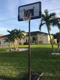 Kinderfreundliches Ferienhaus Mit Basketballkorb Ferienhaus Ferienhaus Cape Coral Ferien
