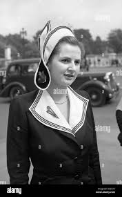 Margaret roberts hi-res stock photography and images