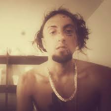 WANTED BY THE HENDERSONVILLE POLICE DEPARTMENT Austin Lee Herron has active  warrants