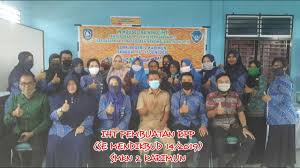 Dinas pekerjaan umum dan penataan ruang (pupr) kabupaten karimun telah menyelesaikan 24 kilometer pembangunan jalan diwilayah karimun pada. Smkn 2 Karimun Media Informasi Smkn 2 Karimun