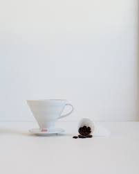 Thankfully, we have electronic coffee makers like the bunn single cup coffee maker to catch up not only with our caffeine demands but also busy lifestyles. Hario Single Cup Pour Over Coffee Maker V60 02 Sustain