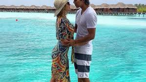 Currently, marcelo moreno is 33 years, 11 months and 10 days old. Fora Dos Jogos Pelas Eliminatorias Marcelo Moreno Curte Ferias Com A Mulher Nas Ilhas Maldivas Esporte Extra Online