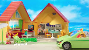 Con homeexchange descubre el intercambio de casas y pisos, una manera de viajar gratis. Playmobil Casa De Campo Maletin Avion De Vacaciones Y Surfista Con Descapotable Espanol Youtube