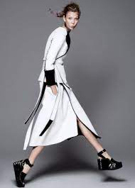 New Fashion Editorial Studio Ideas David Sims Ideas High Fashion Photography Editorial Fashion Model Poses Fashion Photography Editorial Studio