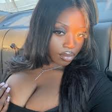 Kayla Eubanks (@UziSuzy)