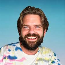 Took a while but finally wrote our first book 'dirty laundry' which became  a Sunday times bestseller 🤣❤️❤️