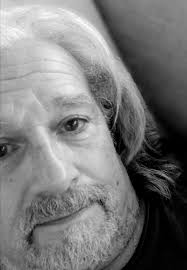 Painting LA HUELLA WITH LED by Guillermo