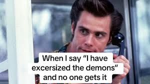 Ace Ventura Like A Glove Scene