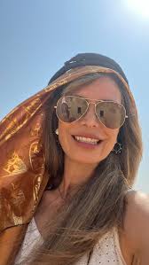 🐫🌵 The most important and big pyramid of Giza King Keops… it’s amazing to  stand right next to it and walk inside the tunnel 🐫‼️🇪🇬. #pyramidsofgiza  #pyramids #kingkeops #camelride #egyptlove ...