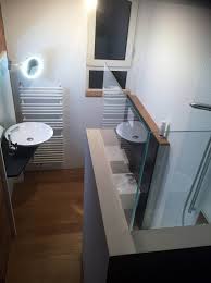 Eine glasduschwand ist nicht nur eine dusche mit glaswand im. Glas Duschruckwand Statt Fliesen In Der Dusche