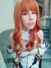 Understanding Cosplay Etiquette: Asking Before Photos